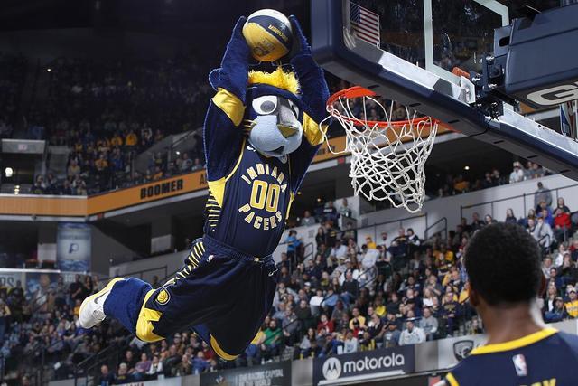 赵继伟三双张镇麟13分 辽宁5连胜送四川11连败